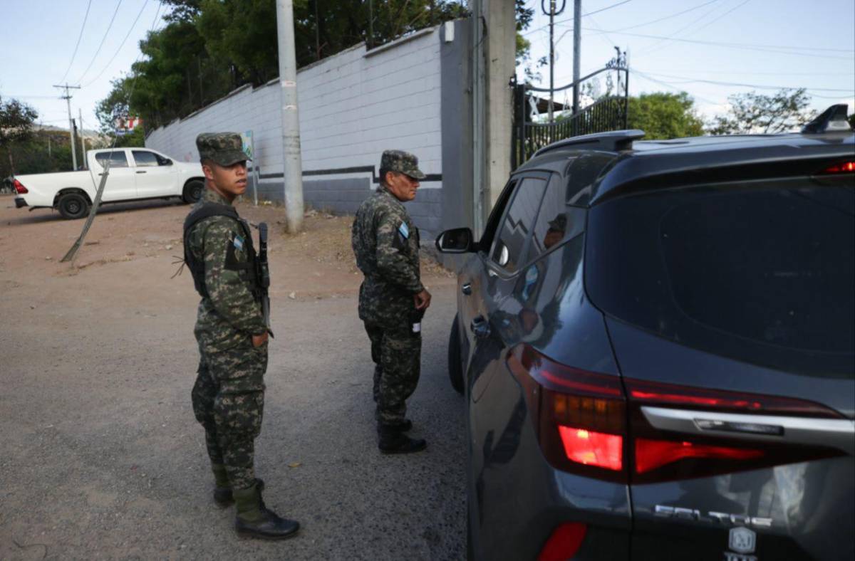 Hermetismo: prensa no puede ingresar a escrutinio de Libre, pero sí del PN y PL