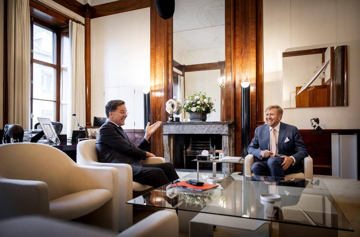 El rey de Países Bajos, Willem-Alexander, se reunió con el primer ministro saliente Mark Rutte.