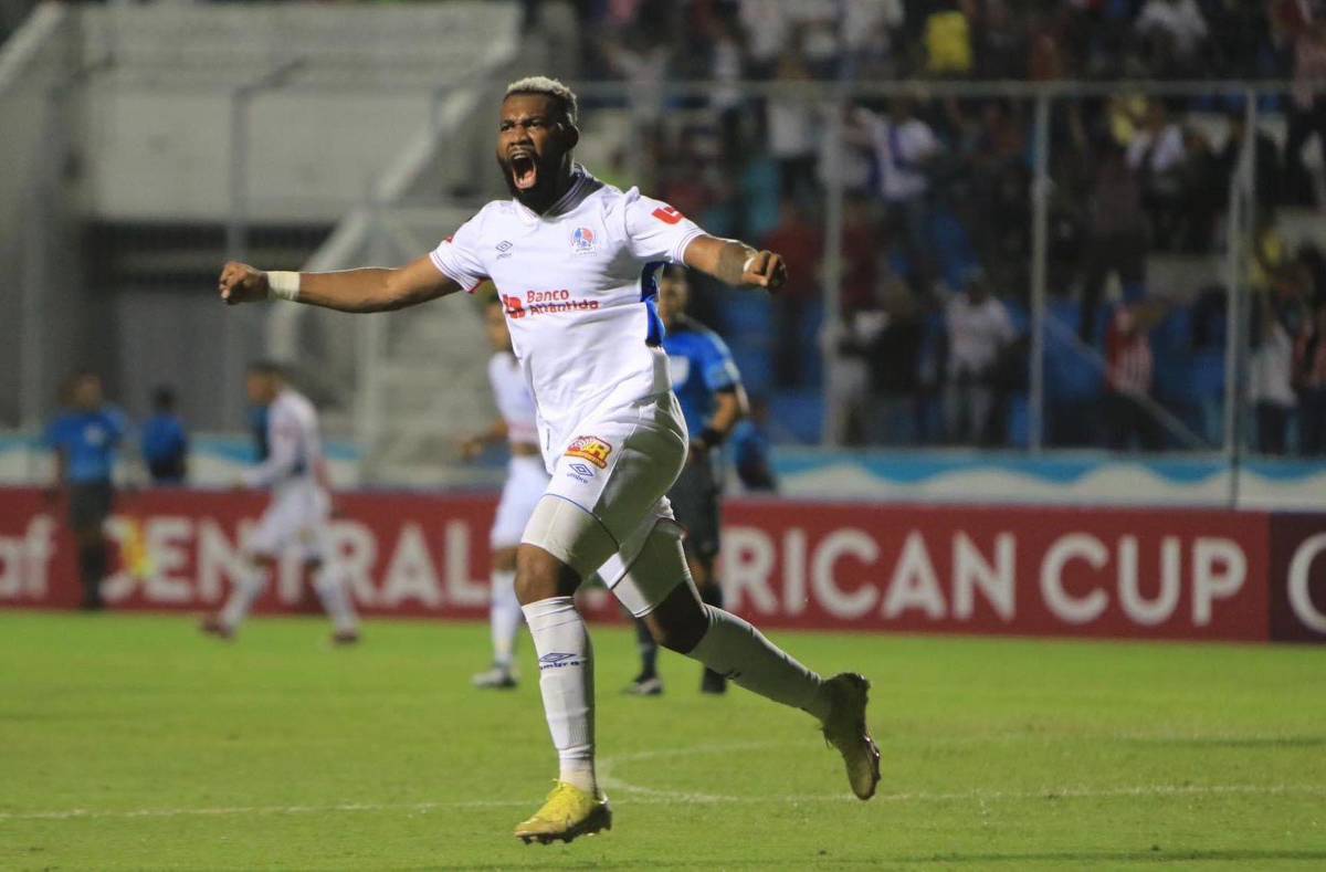 Benguché anotó el gol del empate y salvó al Olimpia de la derrota.
