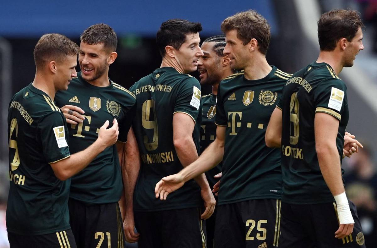 El Bayern vuelve a recetar otra escandalosa goleada y Lewandowski alcanza un nuevo récord