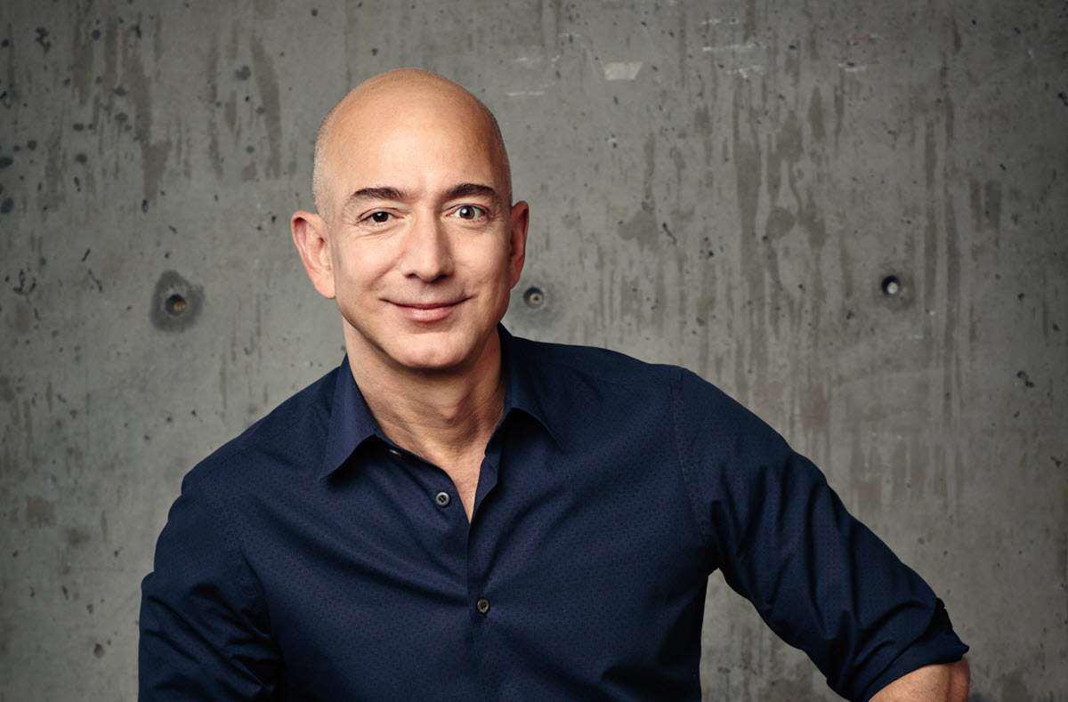Jeff Bezos regresa al “búnker de los billonarios” en Miami