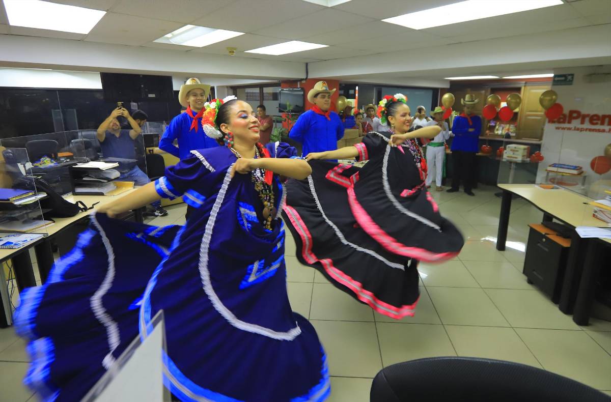 Diario La Prensa celebra el Día del Periodista a sus colaboradores