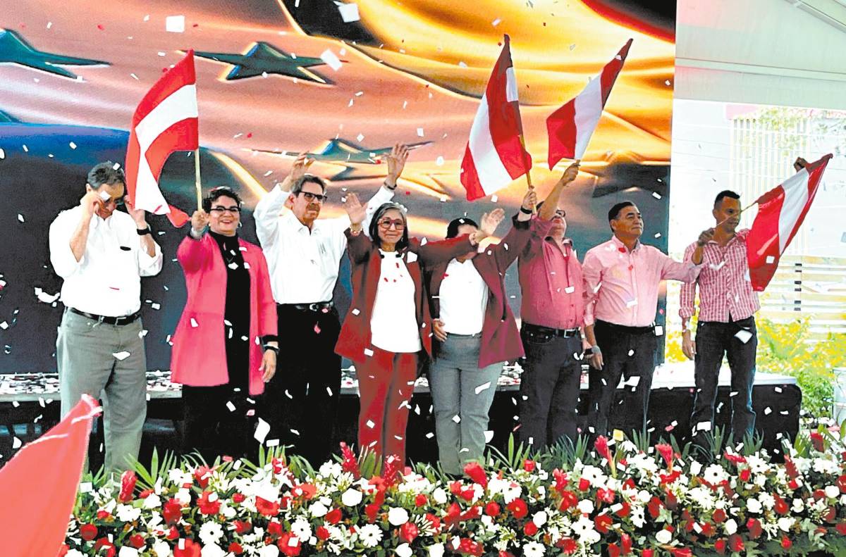 “El país debe de cambiar, no podemos seguir hundidos en la corrupción”