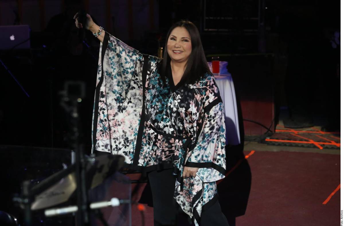 Ana Gabriel se disculpa tras arranque de enojo en concierto