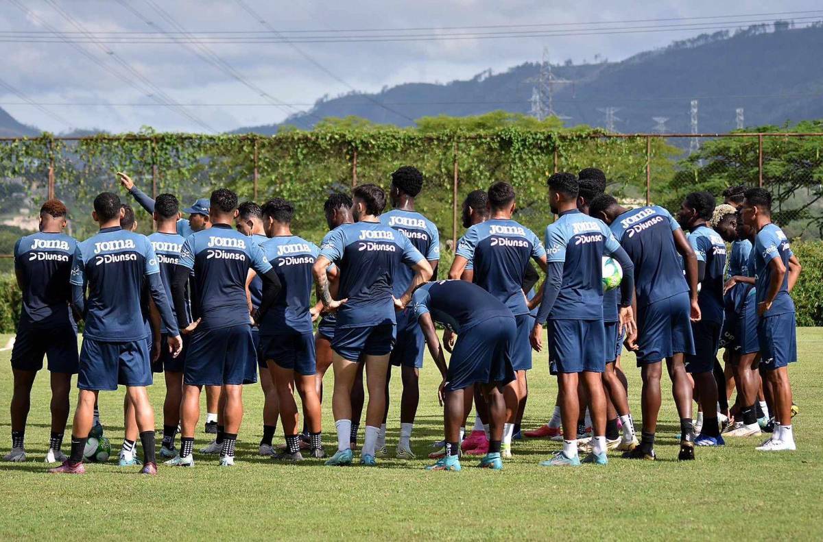 Motagua: Explican qué pasará con José Escalante y confirman una baja