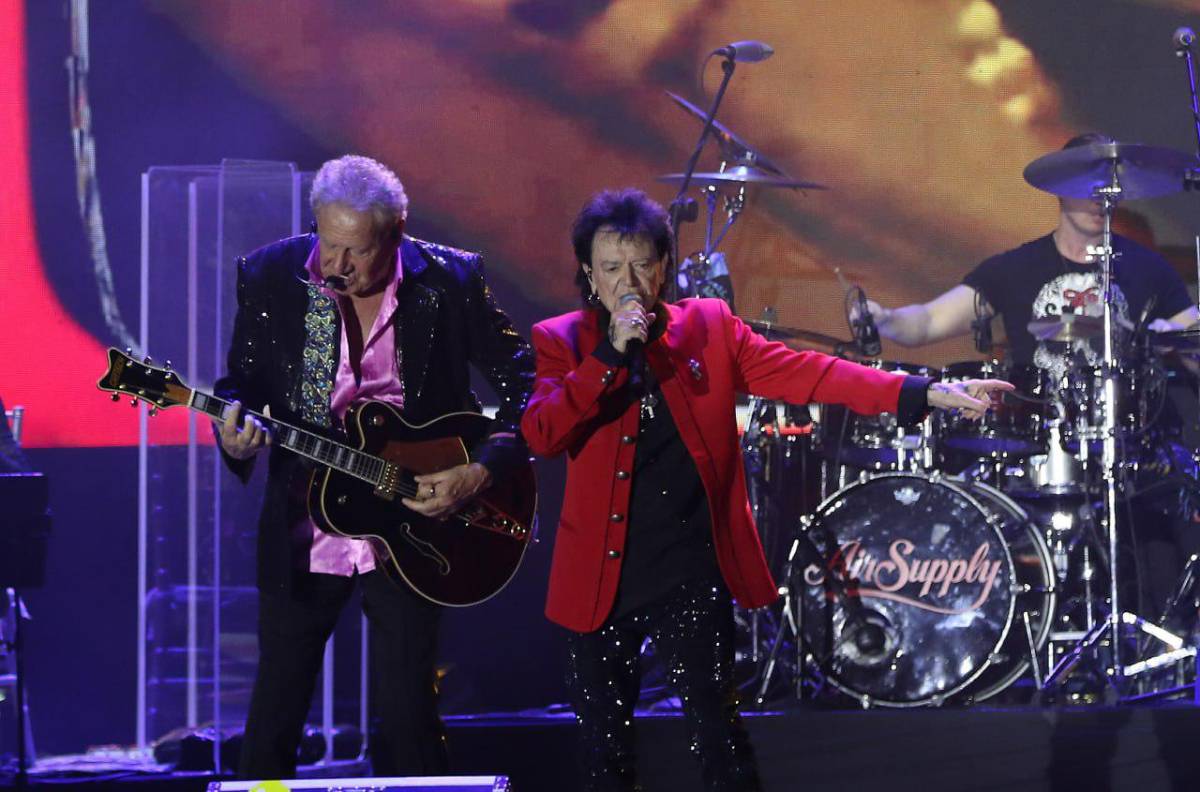Air Supply festeja 50 años de clásicos y romance con sus fans hondureños