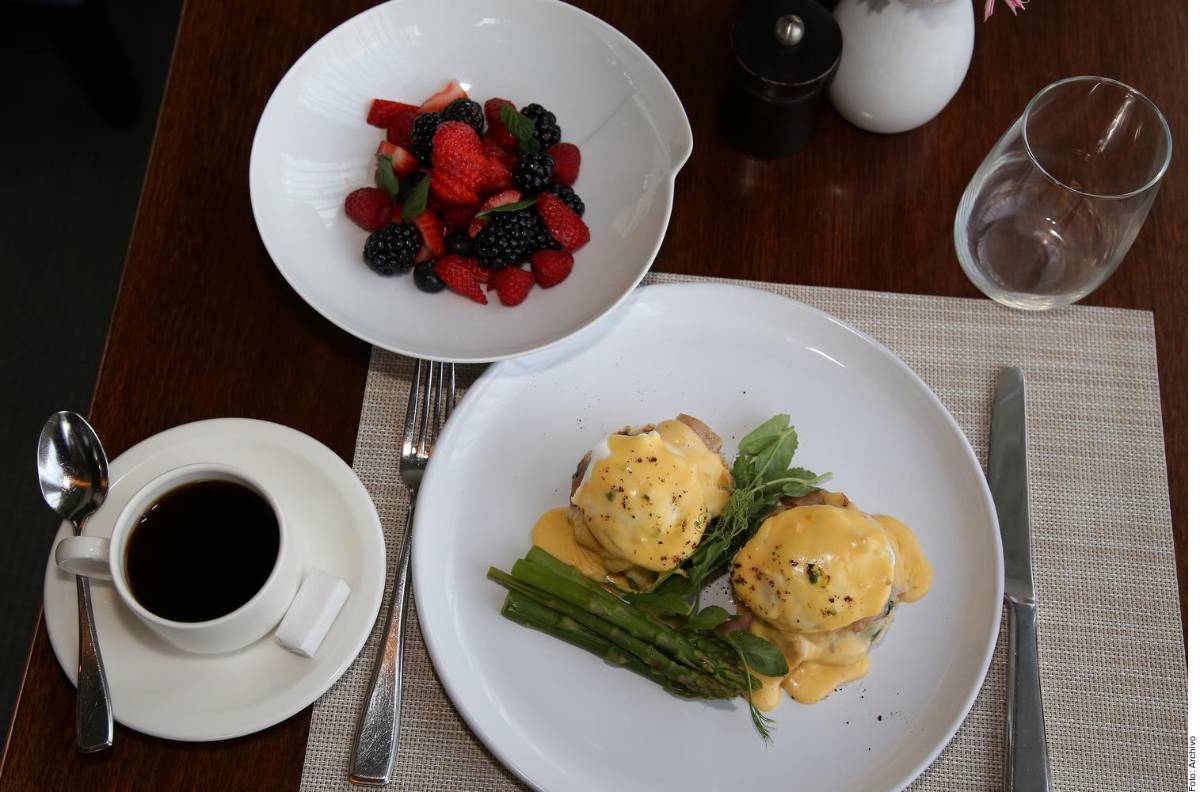 Todo régimen alimenticio que desees probar para bajar de peso o mejorar tu salud, debe ser recomendado y supervisado por un experto.