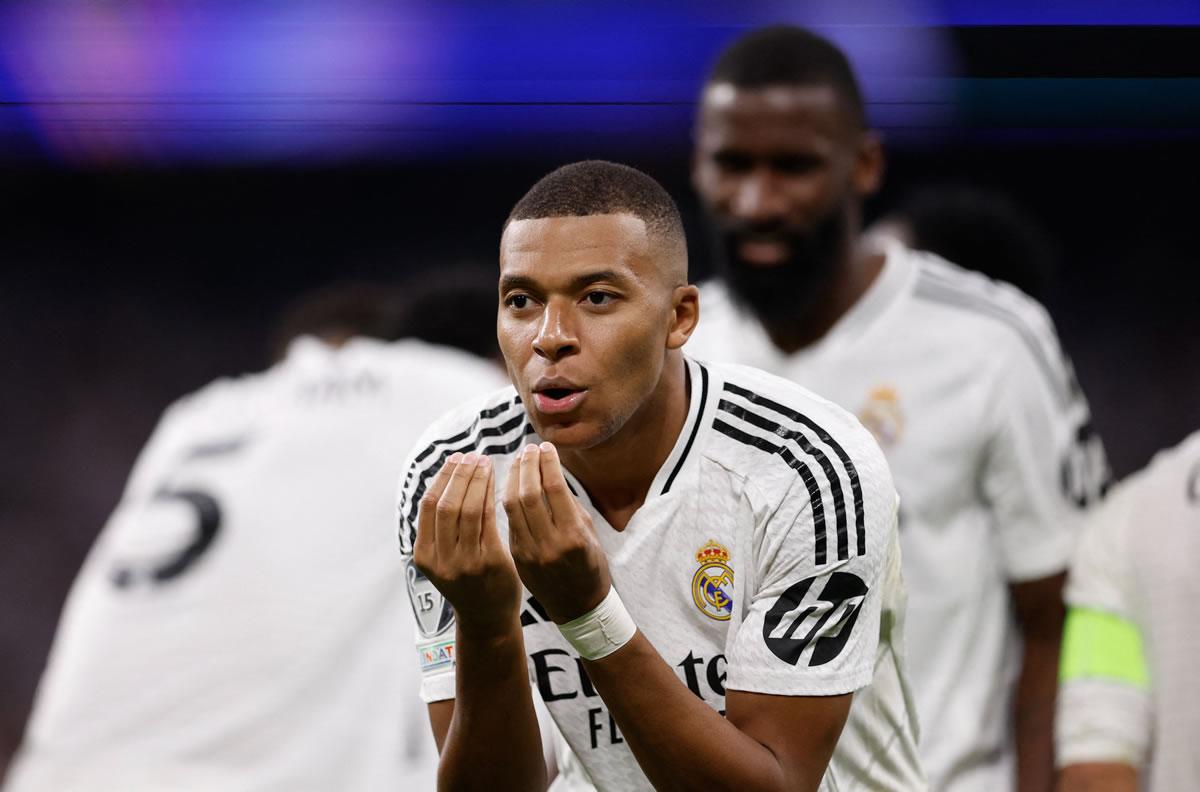 La celebración de Mbappé por su primer gol con el Real Madrid en la Champions.