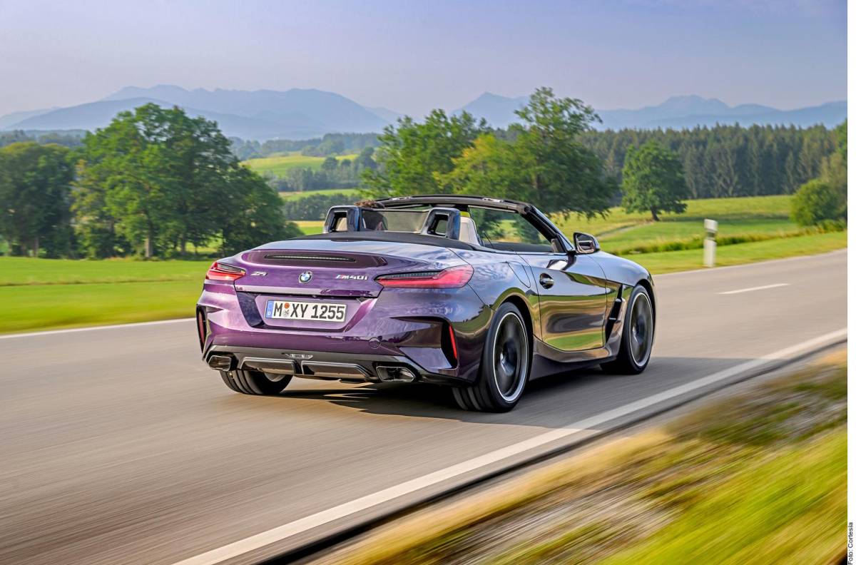 En el Z4 Roadster se introdujo el sistema Air Breather para mejorar el tema de la aerodinámica y un juego de rines de 18 pulgadas.