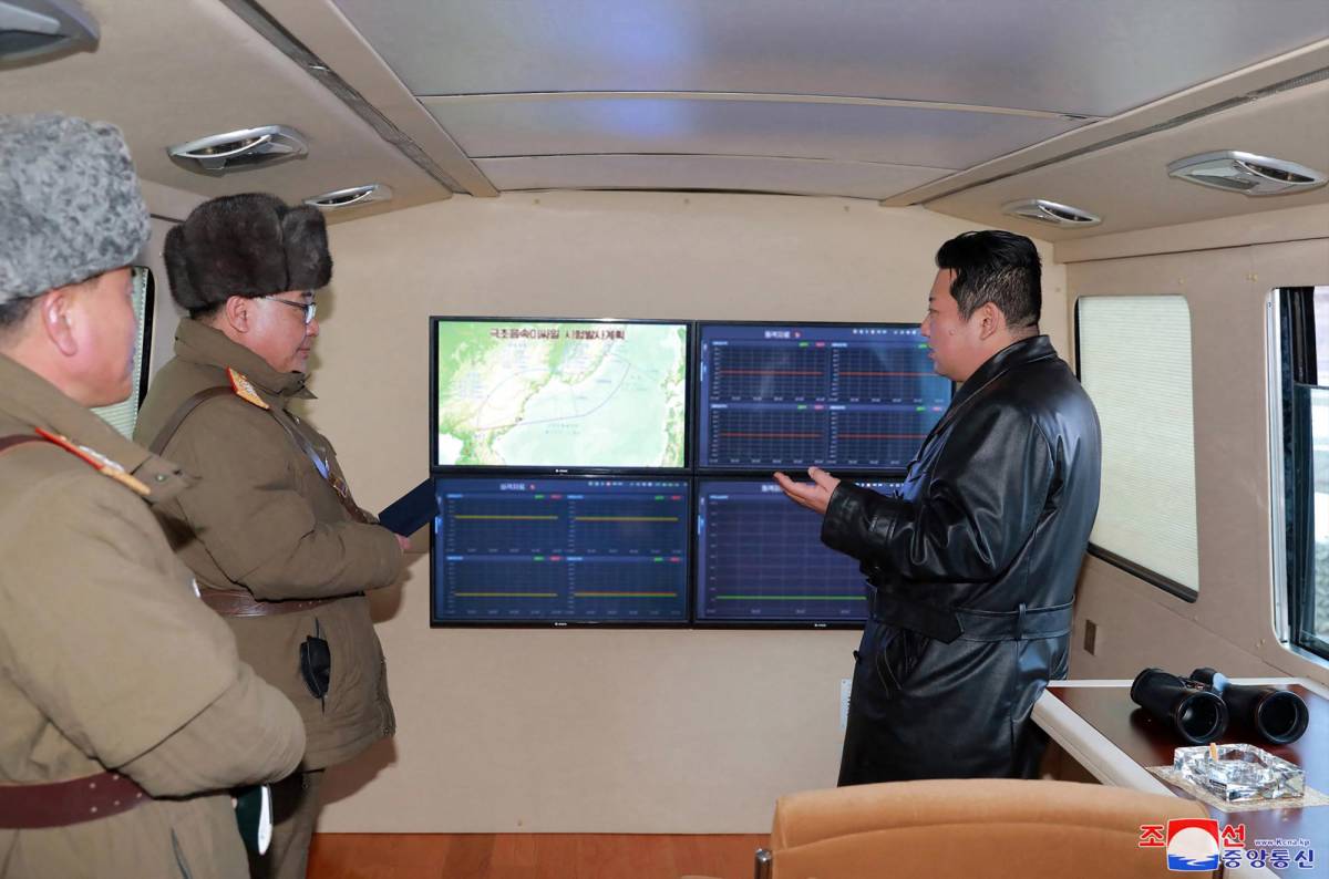 Kim Jong Un manda mensaje contundente a sus enemigos con prueba de misil hipersónico