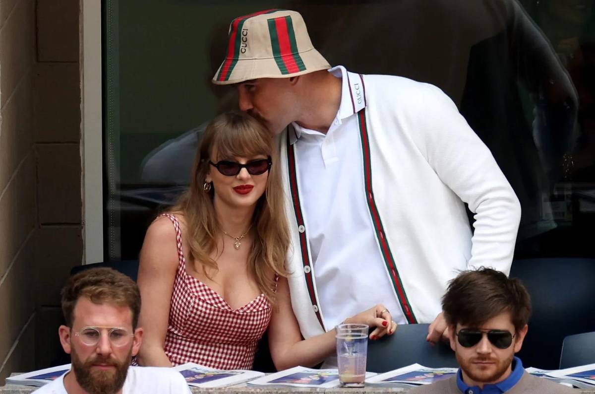 Taylor Swift le enseña a Travis Kelce a cocinar y limpiar