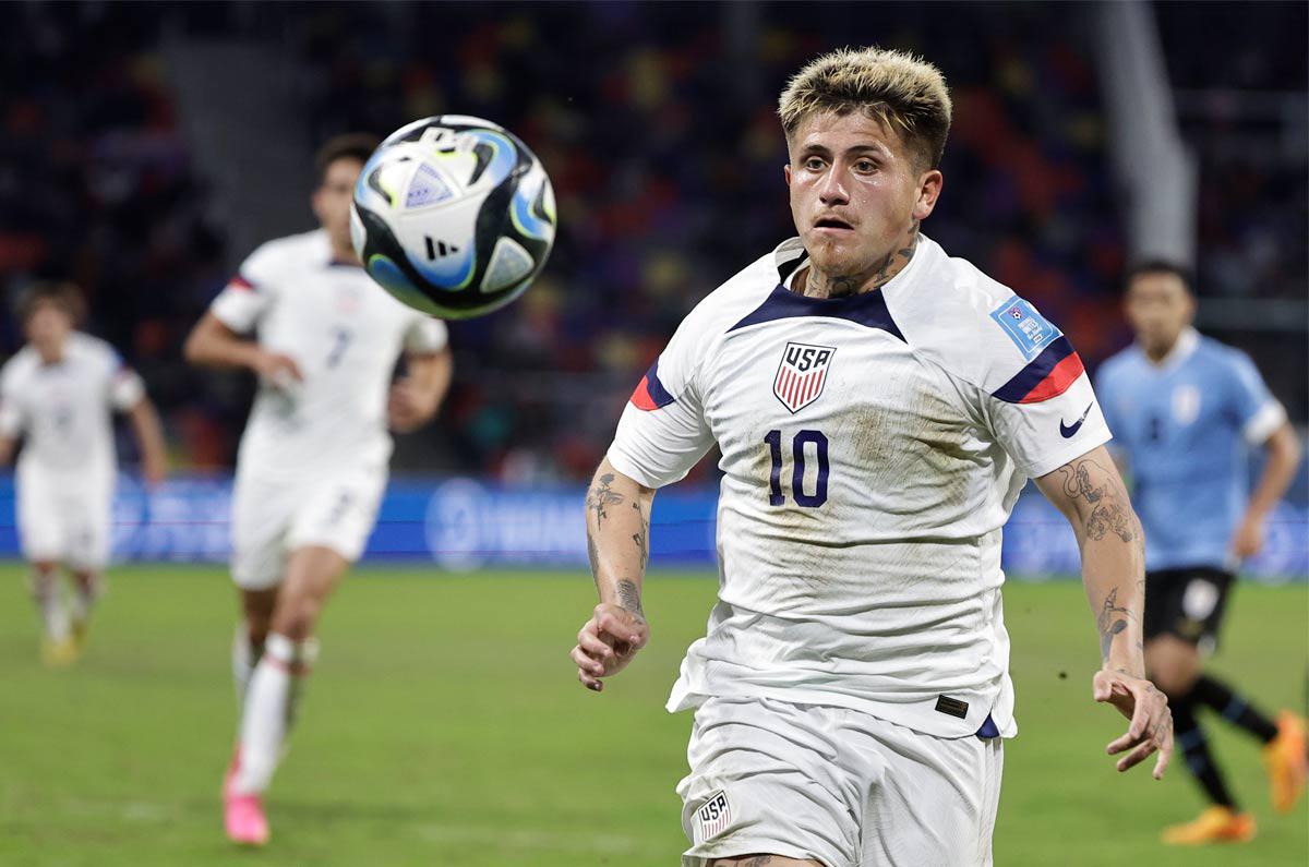 Quién es Diego Luna, el 'mexicano' que busca golear al 'Tri'