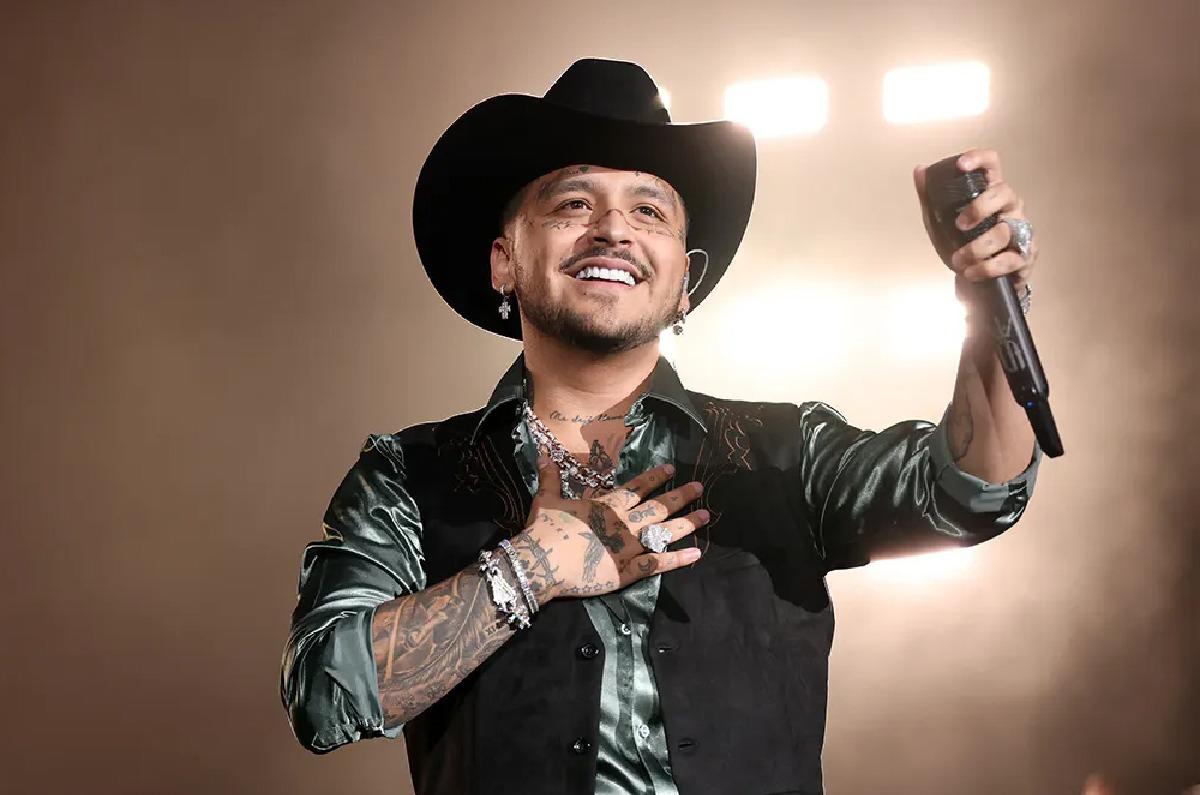 Christian Nodal responde a críticas tras anunciar relación con Ángela Aguilar