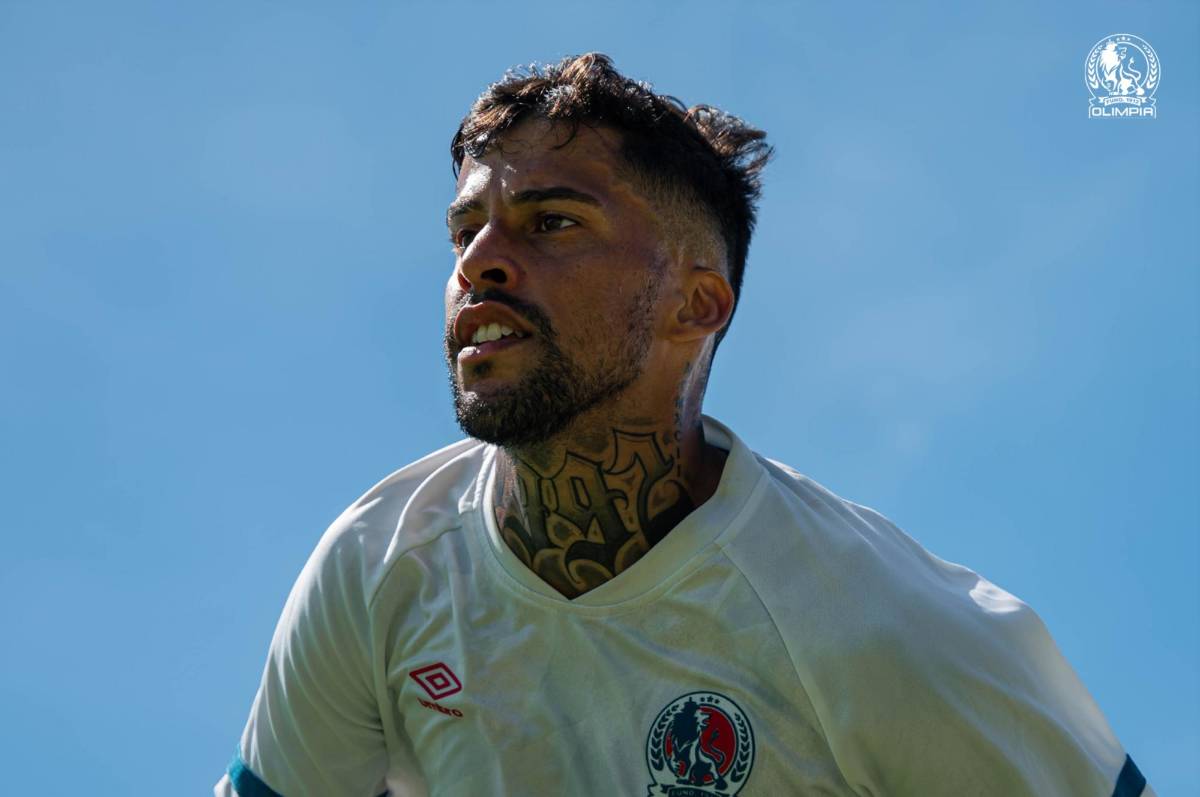 Gabriel Araújo, indignado tras ser castigado y perderse la final