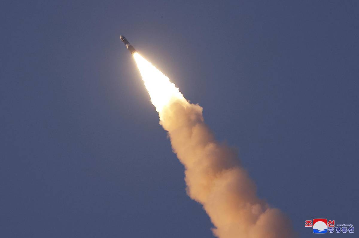 Corea del Norte lanza misiles de corto alcance hacia el mar de Japón