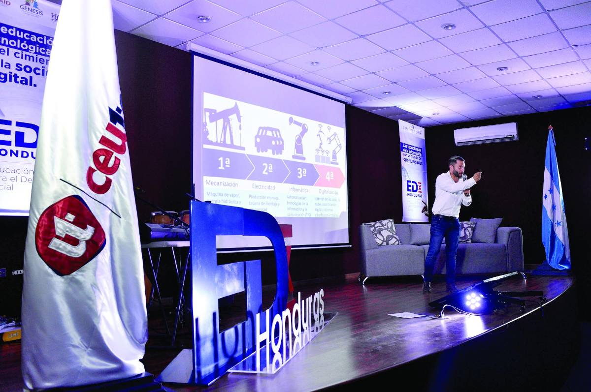 El desarrollo digital es clave para combatir la corrupción