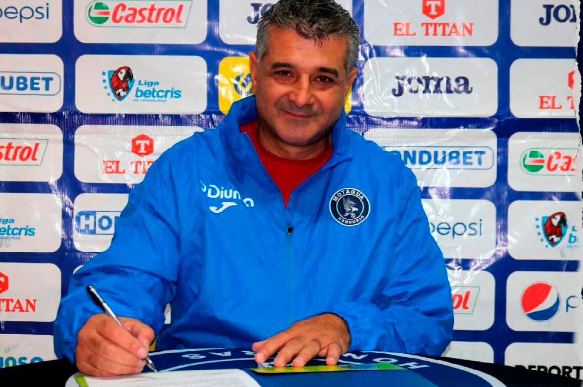 Oficial: Diego Vázquez estampa su firma en su regreso como DT de Motagua