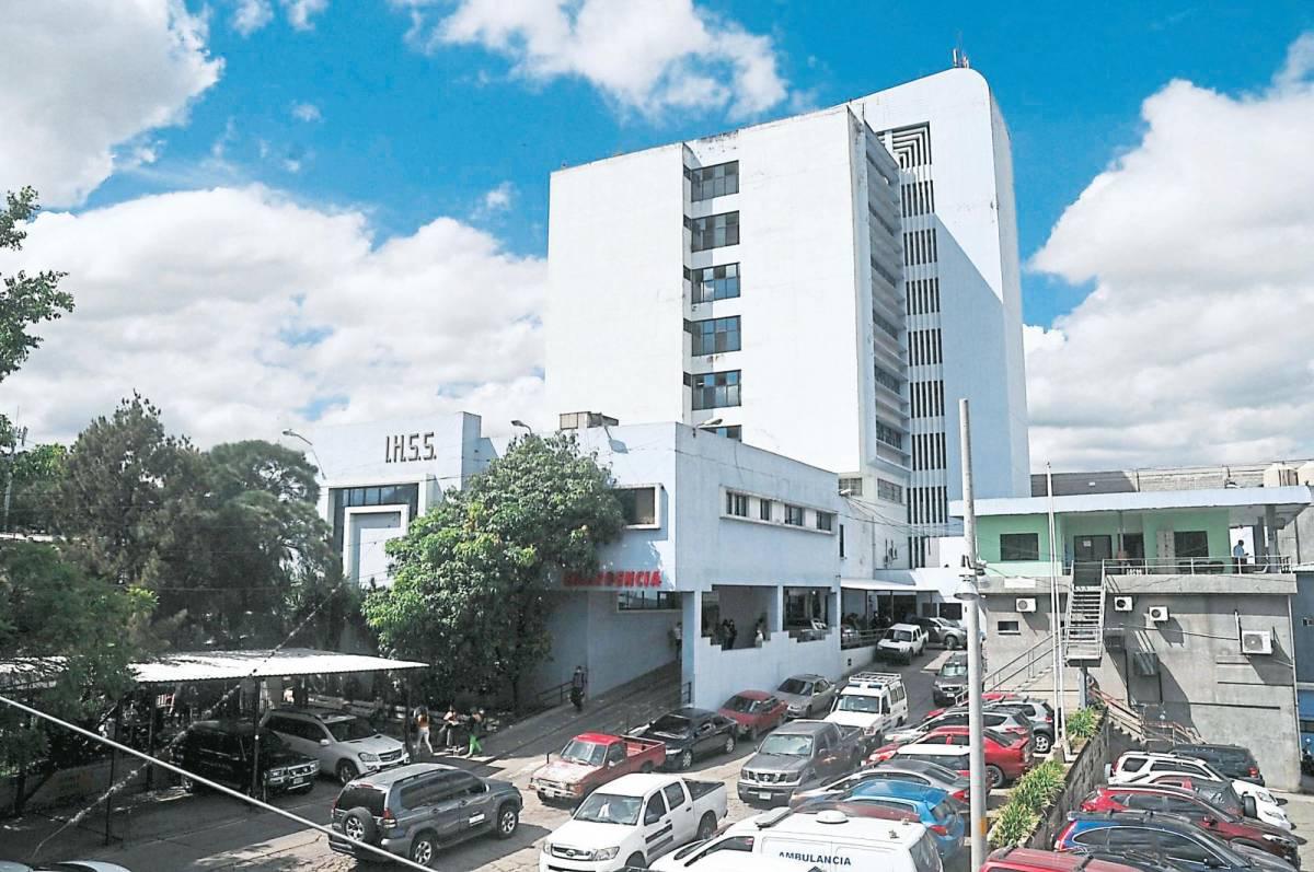 Transportistas que trasladan medicamentos del IHSS paralizan labores