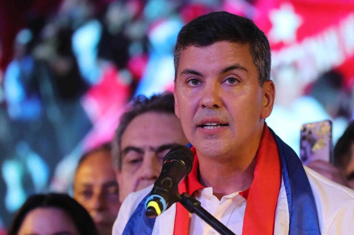 Elecciones en Paraguay: Santiago Peña frena avance de la izquierda