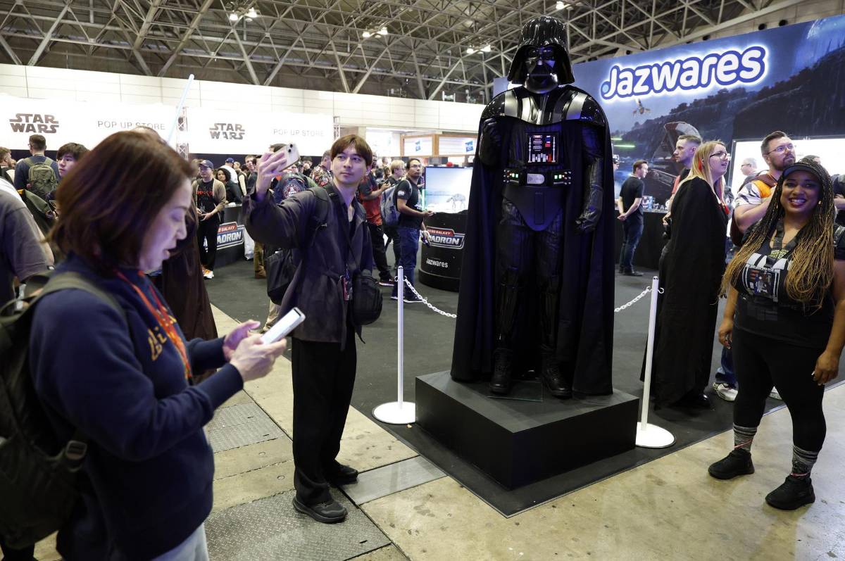 Fans de Star Wars y varios famosos de Hollywood se reúnen en un gran evento en Japón