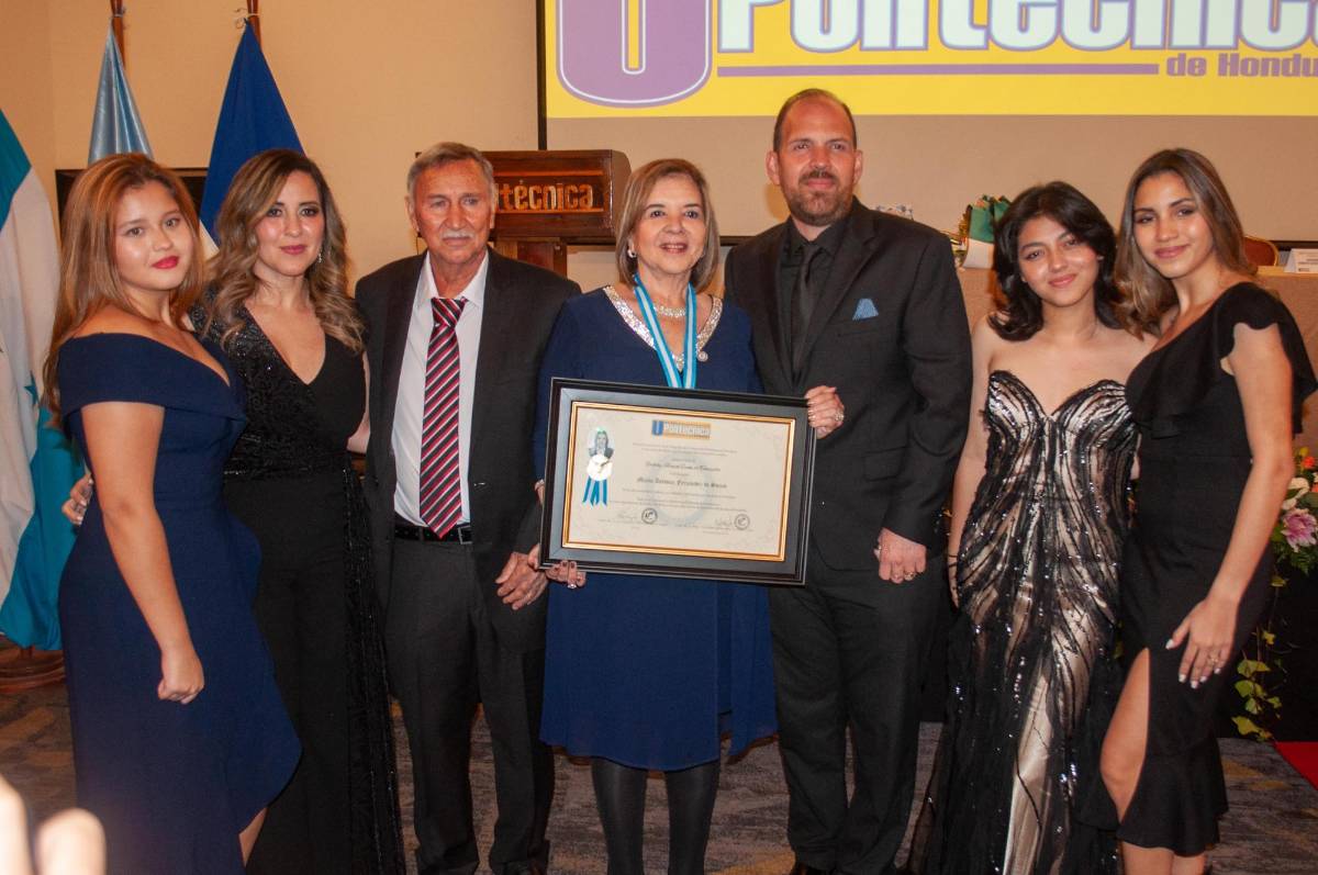 María Antonia Fernández de Suazo es homenajeada con el Doctorado Honoris Causa en Educación 2023