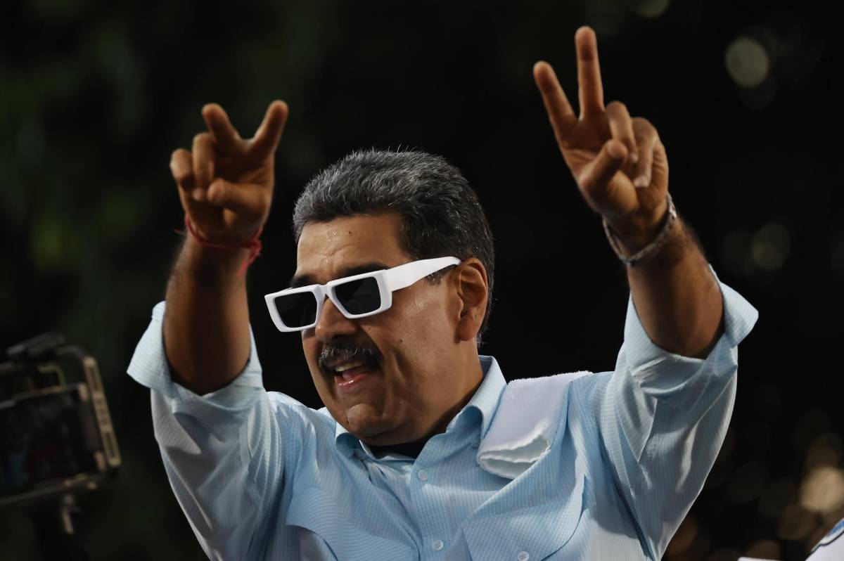 Maduro acusa a Milei de financiar ataques de bots contra Venezuela