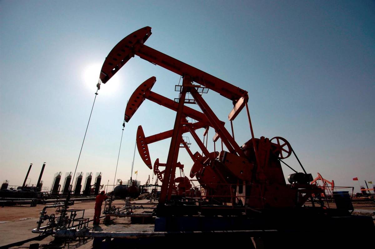 El precio del barril de petróleo de Texas (WTI) disminuye a 114,29 dólares