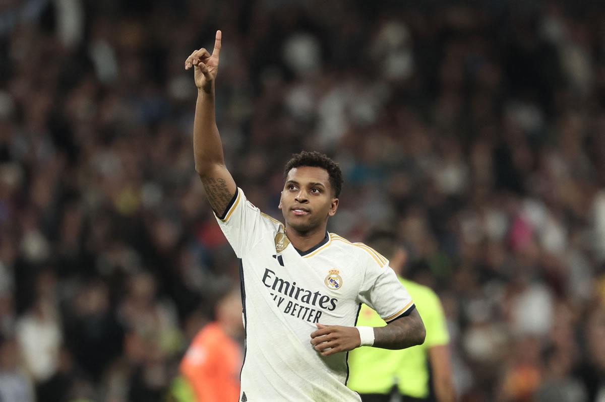 Rodrygo se despachó con un doblete y está despertando su olfato goleador en la temporada.