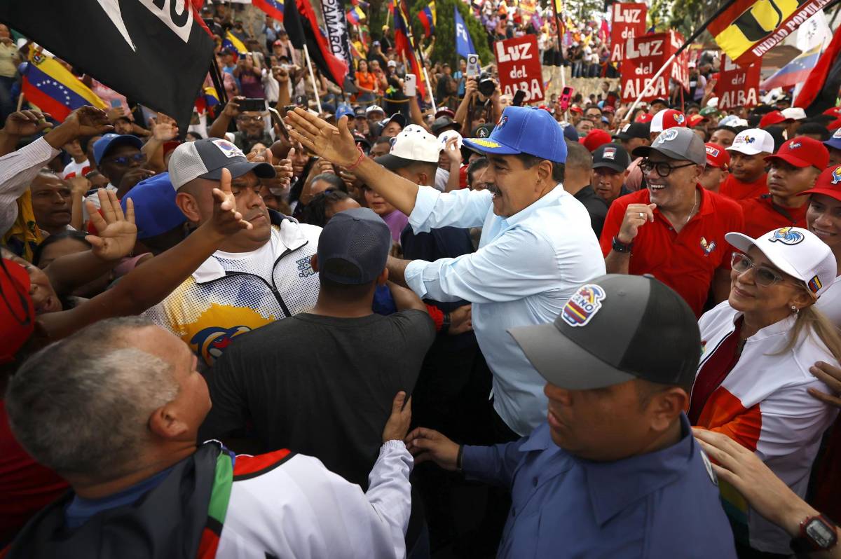 Nicolás Maduro dice que se activaron en el mundo más de 100 movilizaciones en su apoyo