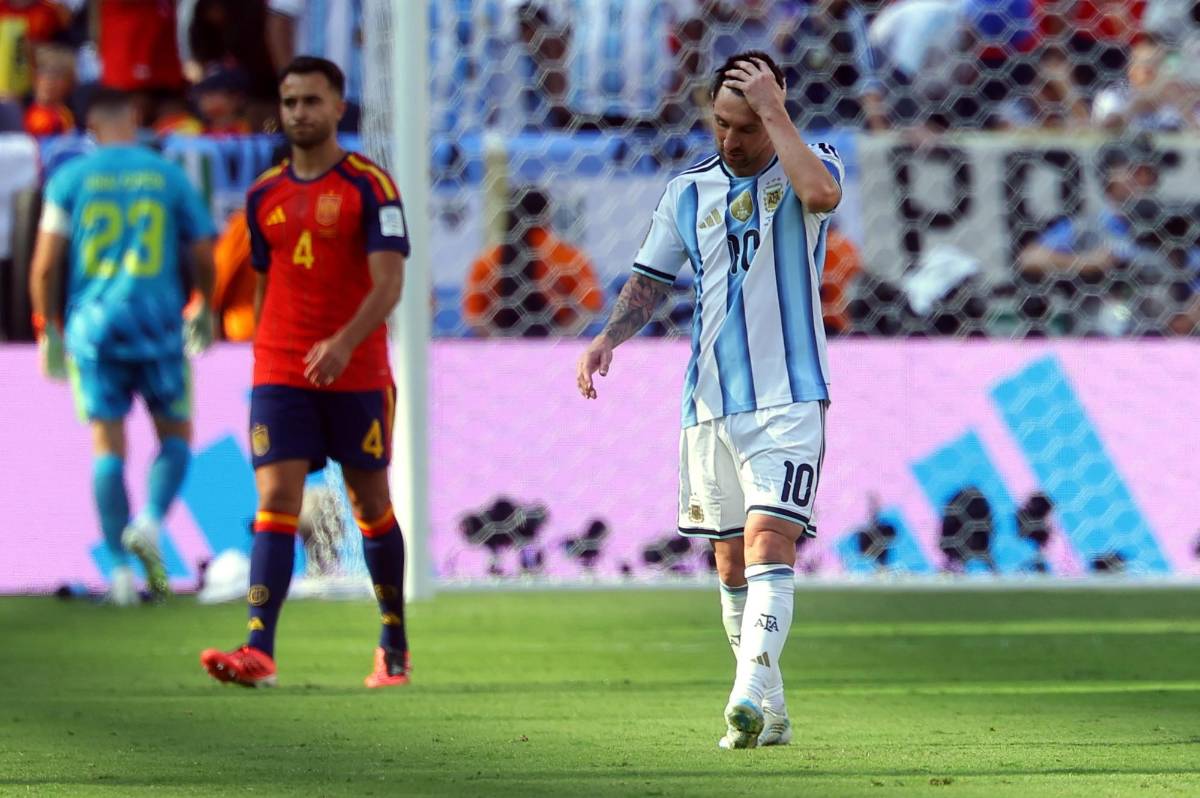 Apretaron a futbolistas y familiares de Argentina, no podían ganar la final
