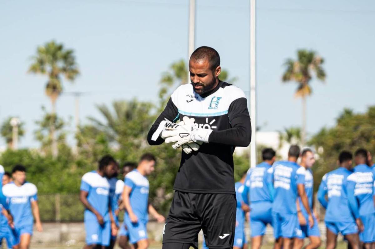 Bermudas - Honduras: Indignación y críticas contra Edrick Menjívar por lo que hizo