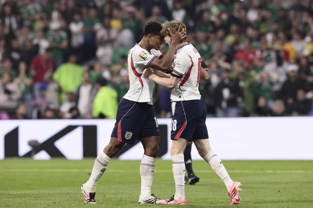 México se quiebra tras eliminación, llanto de Ochoa y 'Aztecazo' de Inglaterra