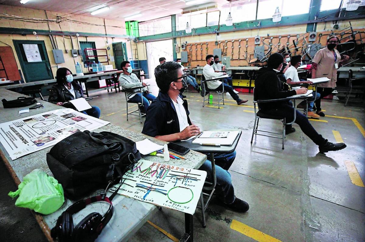 Honduras y Nicaragua firman para fortalecer educación técnica