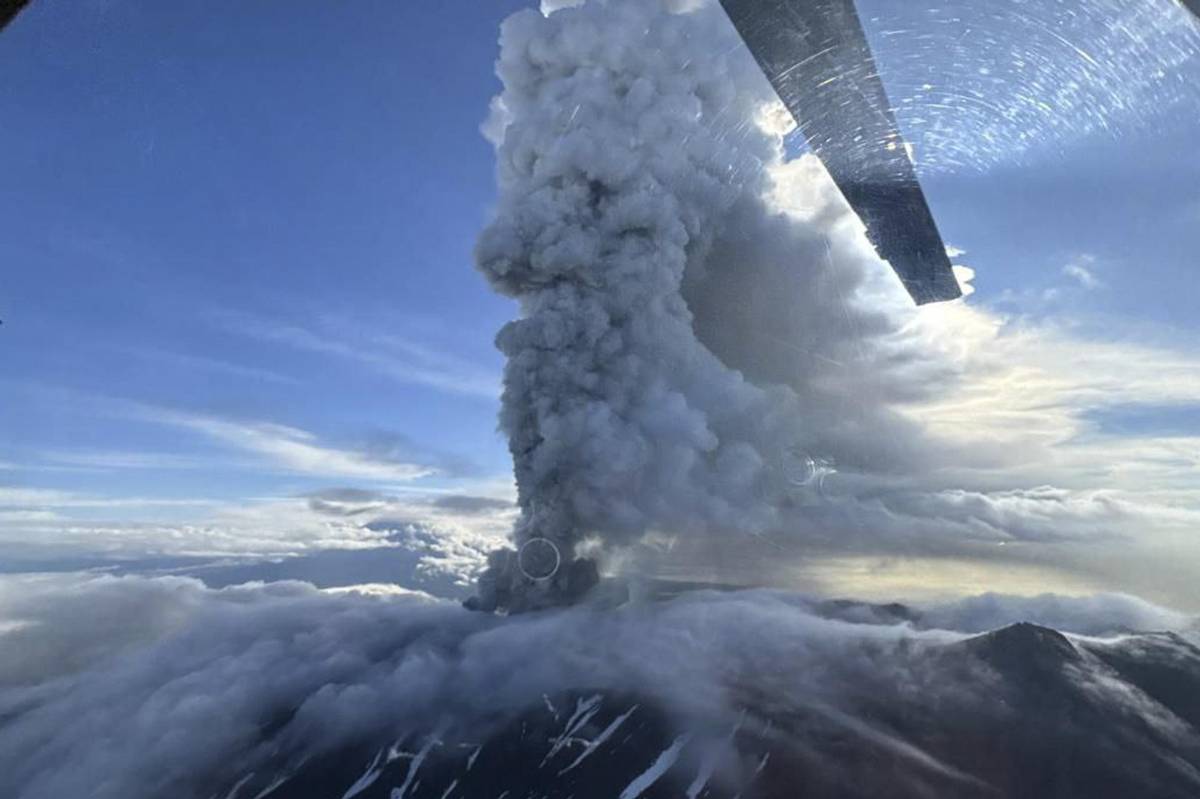 Volcán de Kamchatka despierta tras 600 años inactivo con gigantesca erupción