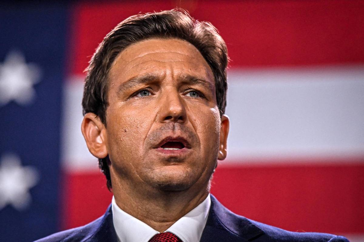 DeSantis abandona la campaña presidencial de EEUU y respalda a Trump