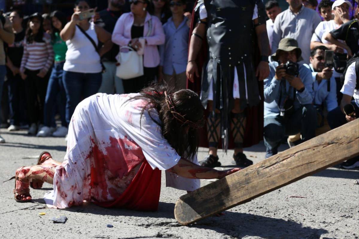 Viernes Santo en Comayagüela: drama y devoción marcan el Viacrucis