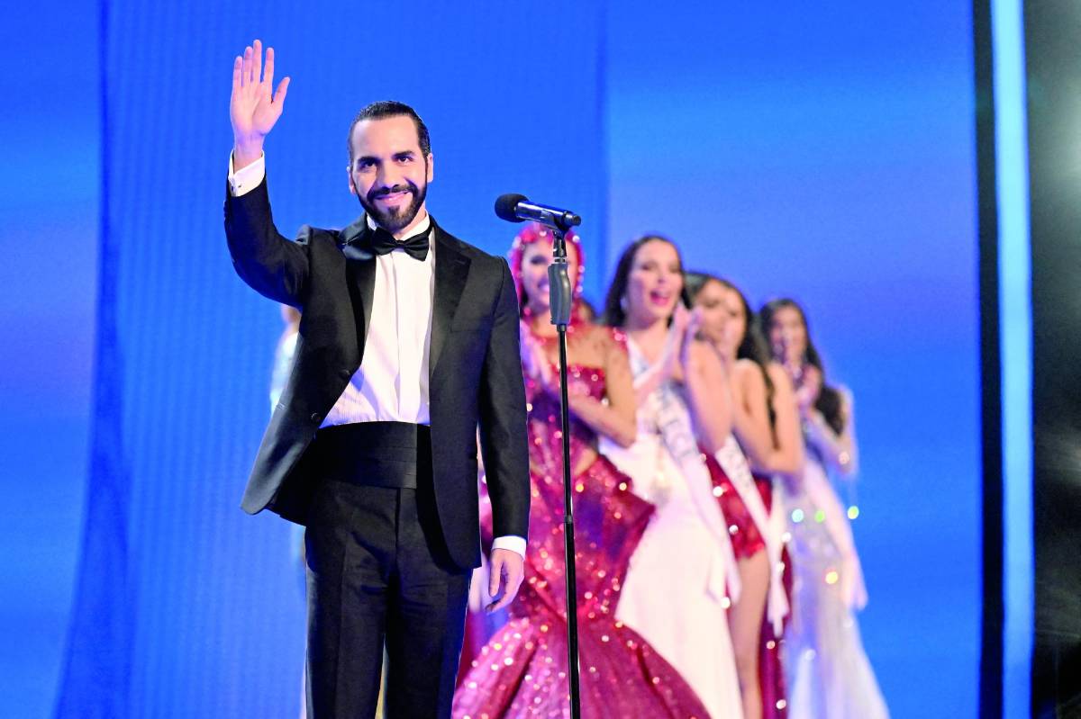 Llevó eventos como el Miss Universo al país para promocionarlo.