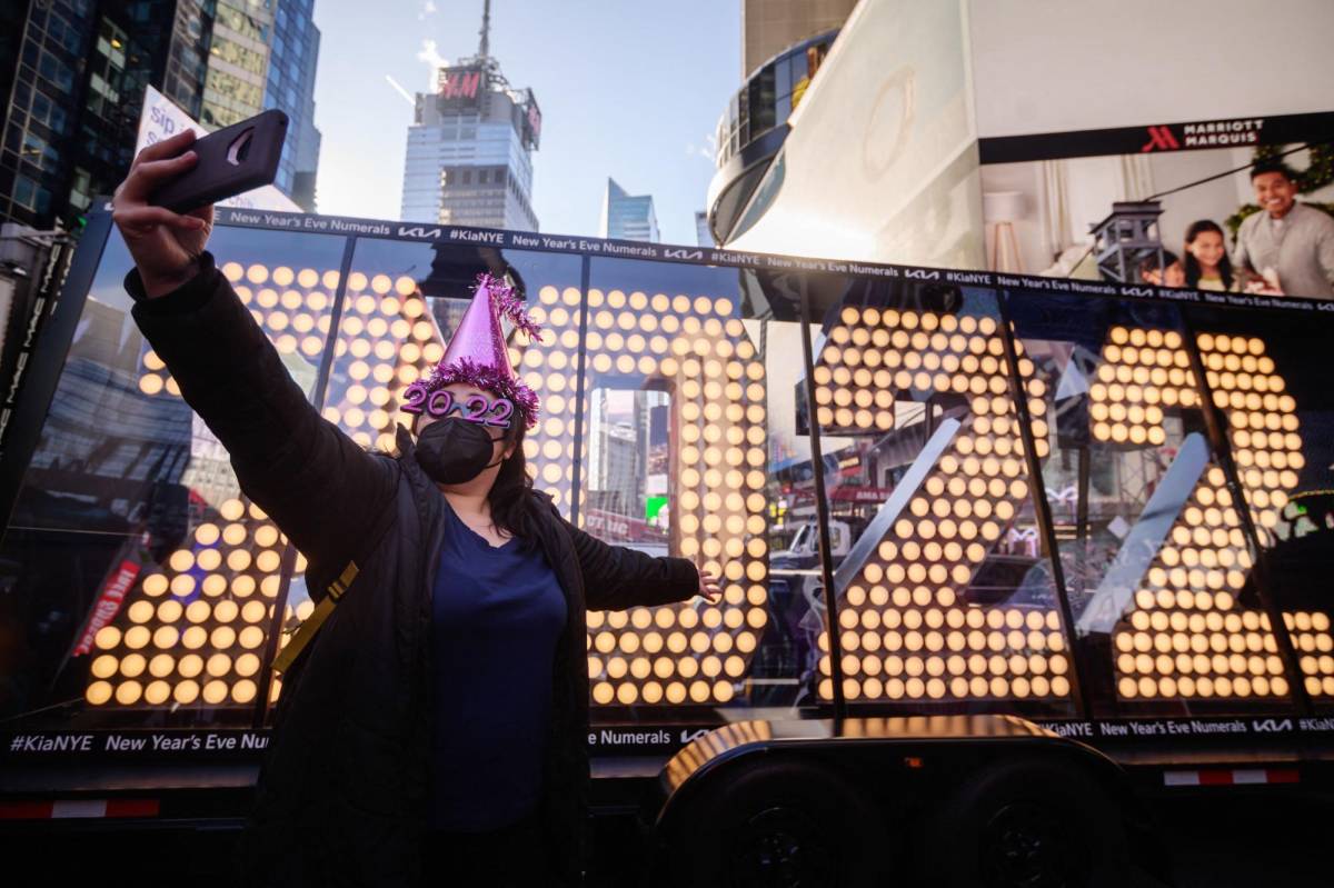 Nueva York recibirá el 2022 en Times Square pese a repunte de contagios por ómicron
