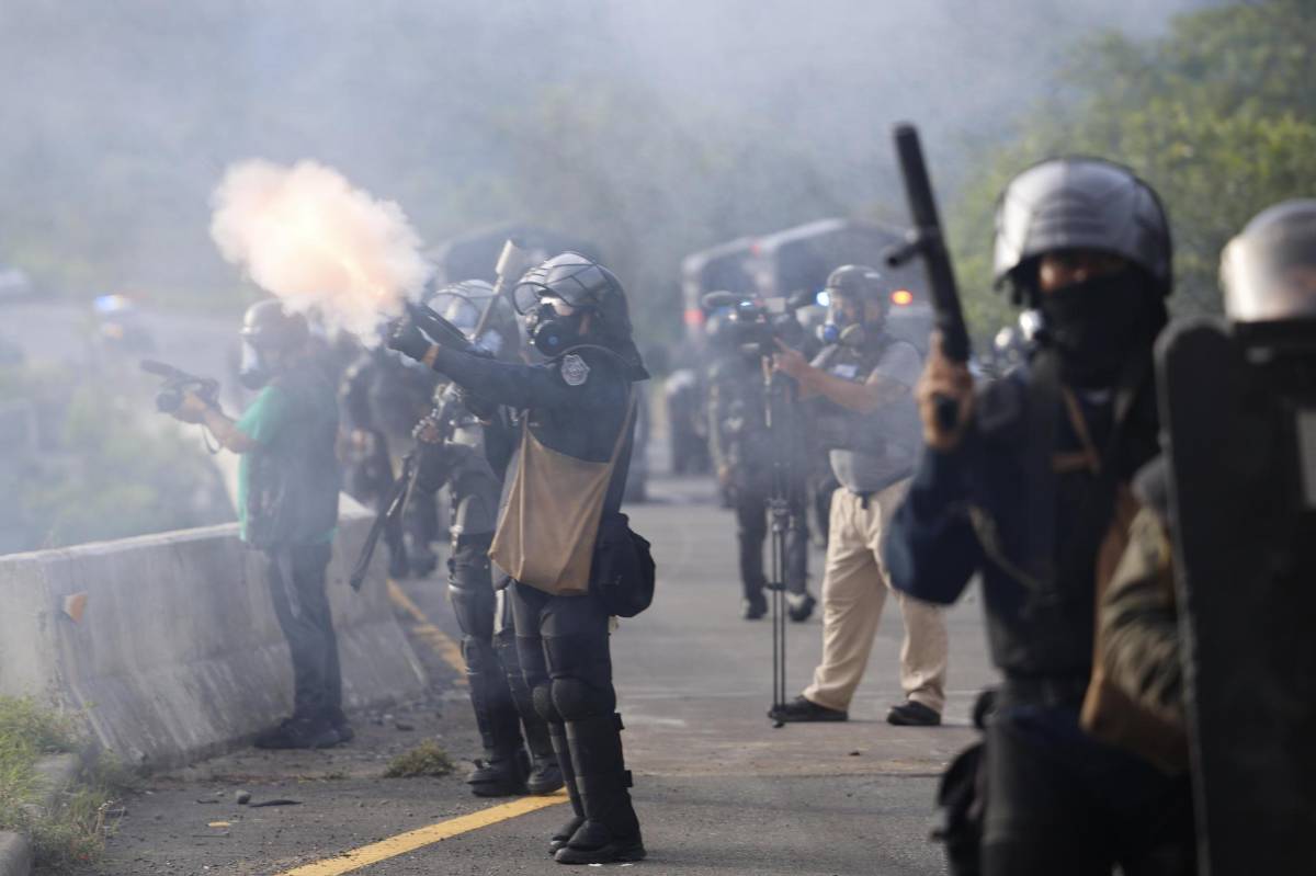 Masivas protestas y bloqueos en Panamá contra reformas de Mulino