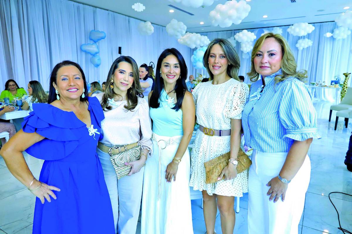 Baby shower para el primogénito de Sadia y Rolando Martínez