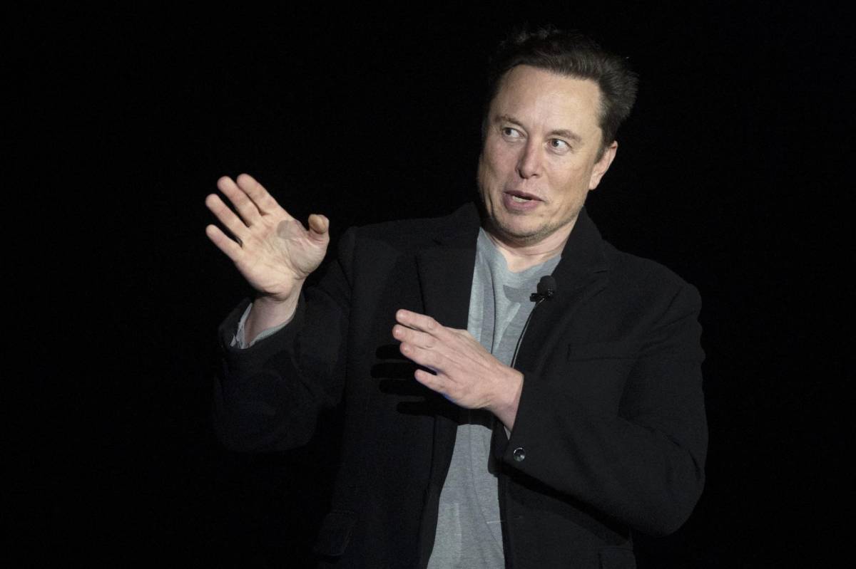 Accionistas de Twitter aprueban la venta de la compañía a Musk que está en suspenso