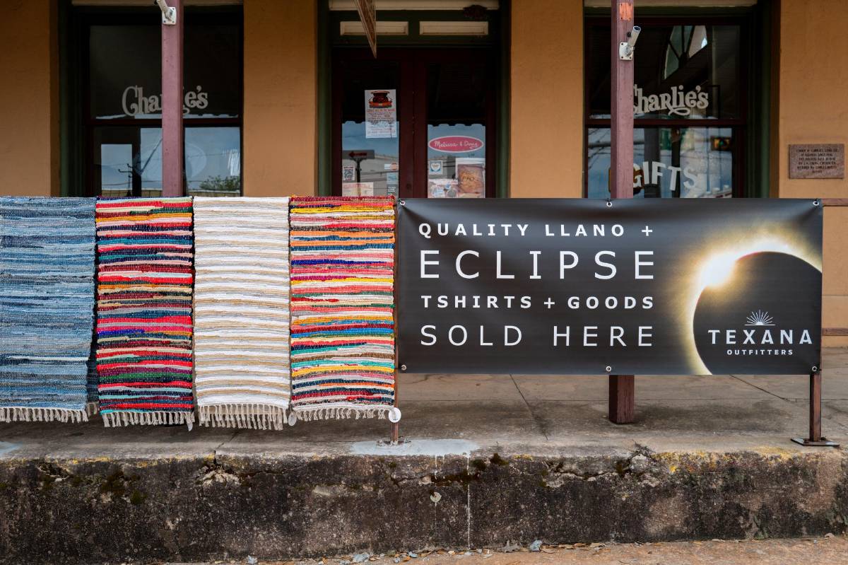 Nueva York espera a un millón de visitantes para ver el eclipse en el norte del estado