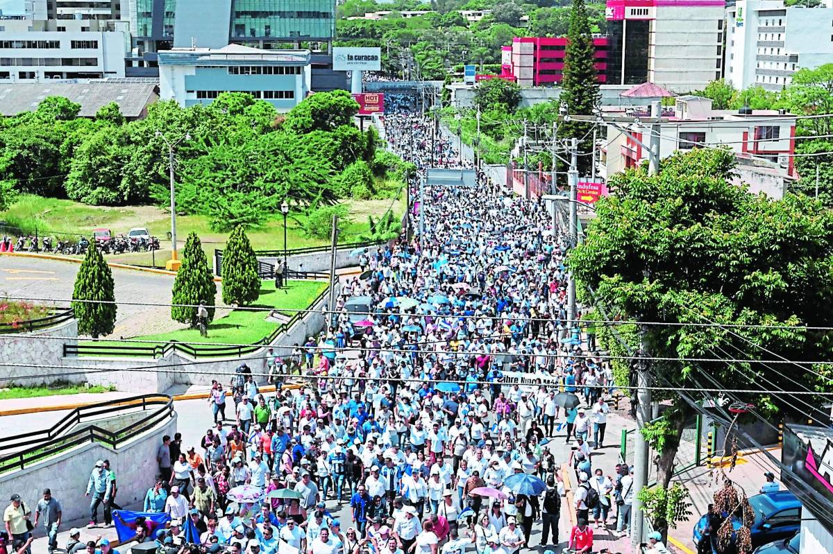 Oposición hondureña afirma que marchas continuarán