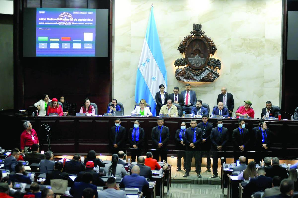 Liberales se suman al PN y PSH para convocar a sesiones