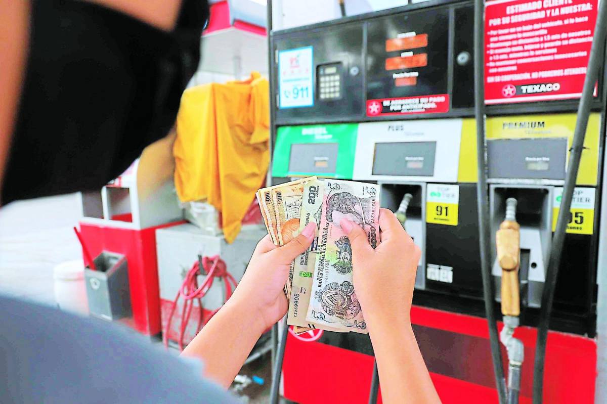Nuevos aumentos en combustibles desde el lunes en Honduras