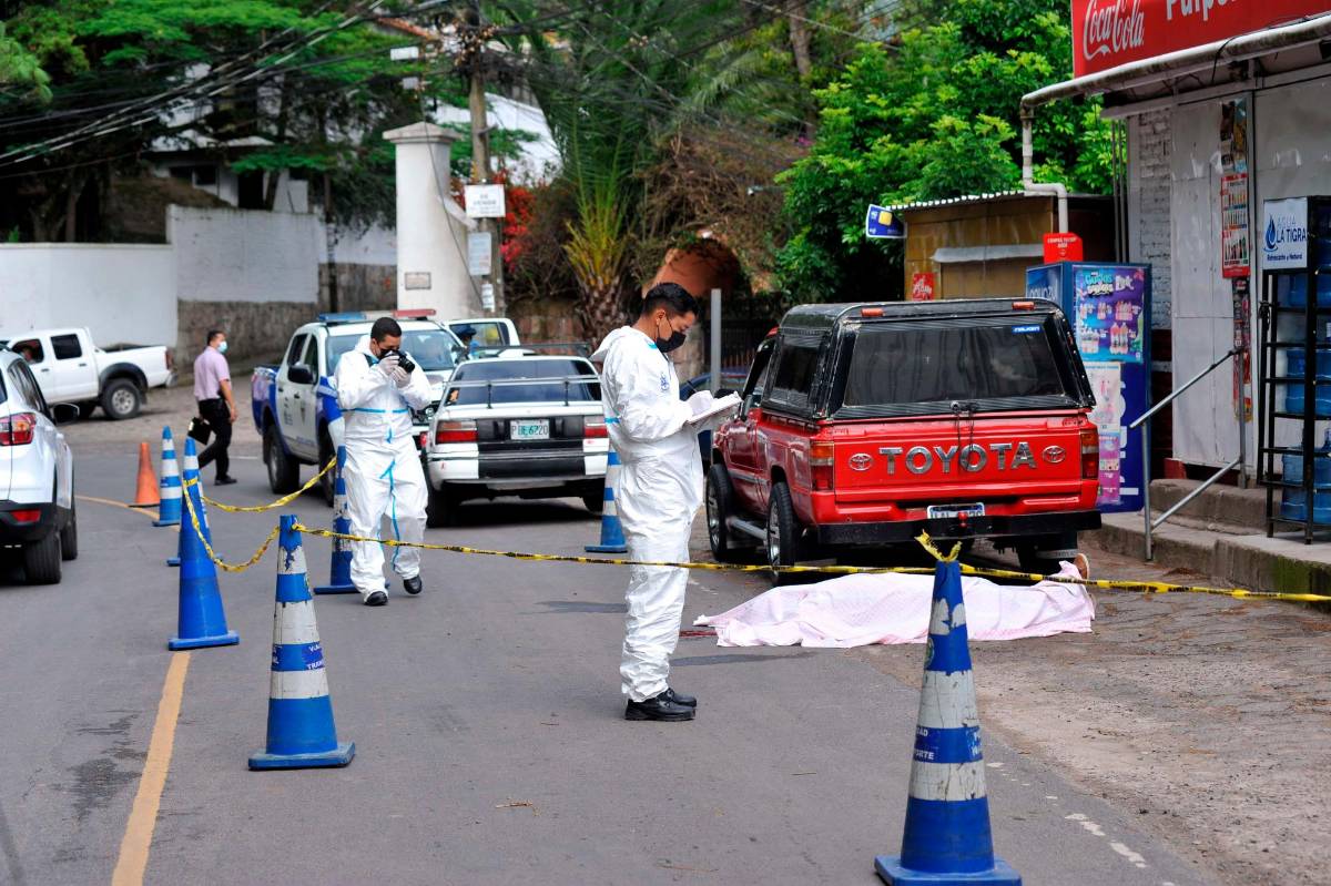 Asesinan a vendedor de pan frente a su hijo