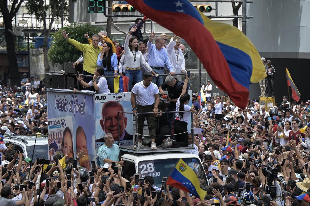 La oposición se moviliza en Venezuela tras protestas que dejan 12 muertos