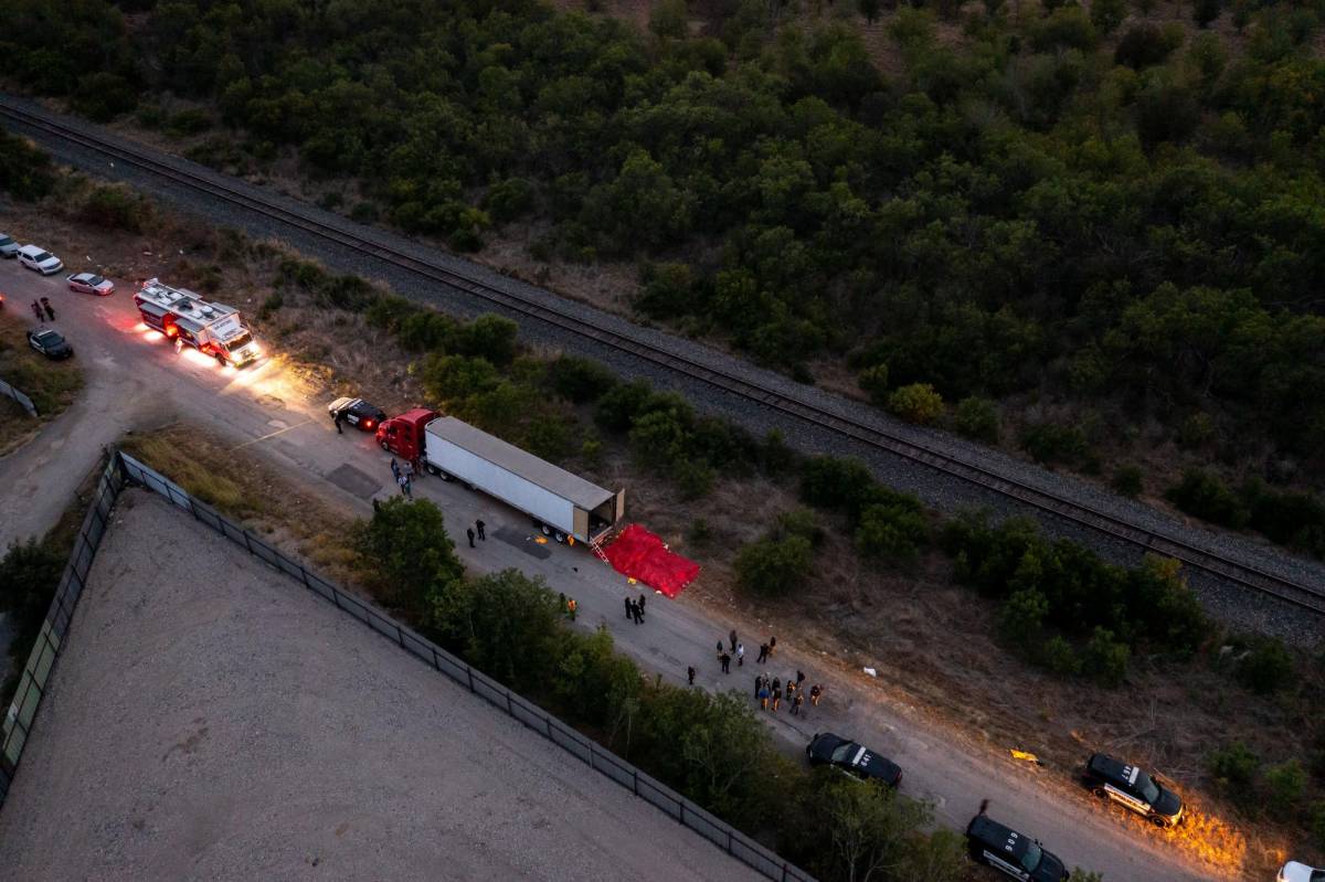 Tráiler en el que murieron migrantes es de Texas y no cruzó la frontera, dice México