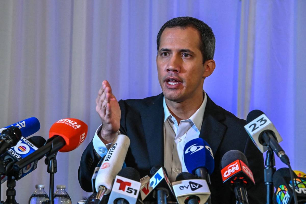 “Petro se puso del lado de la dictadura”, denuncia Guaidó en EEUU