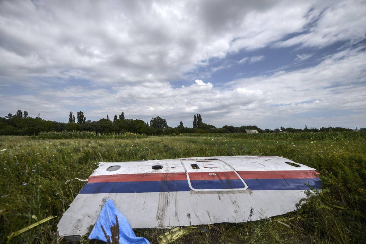 Piden cadena perpetua para los cuatro acusados de derribar el vuelo MH17